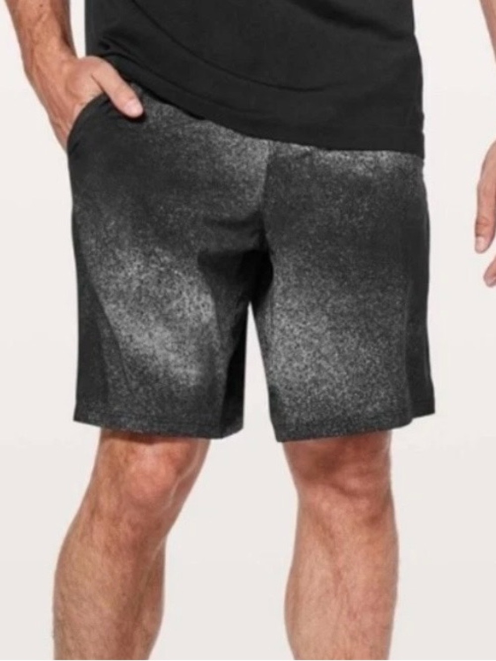 Lululemon Pace Breaker Short Linerless 9 inch Ocean Spray Ice Mens Sz M